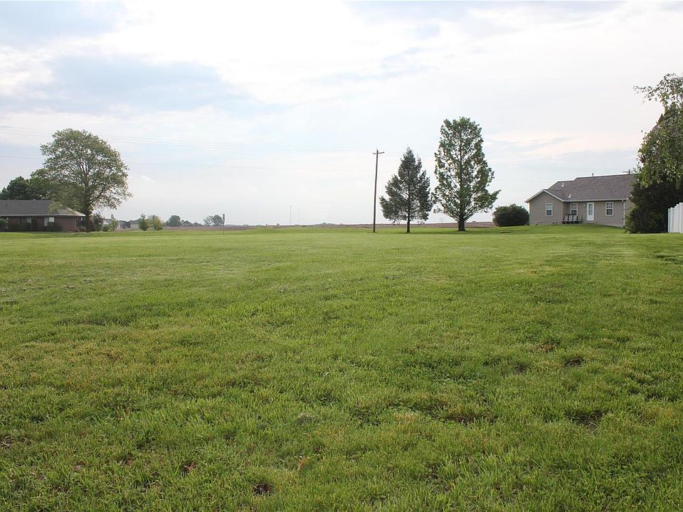 1st image of 13 Cottonwood Glen Dr