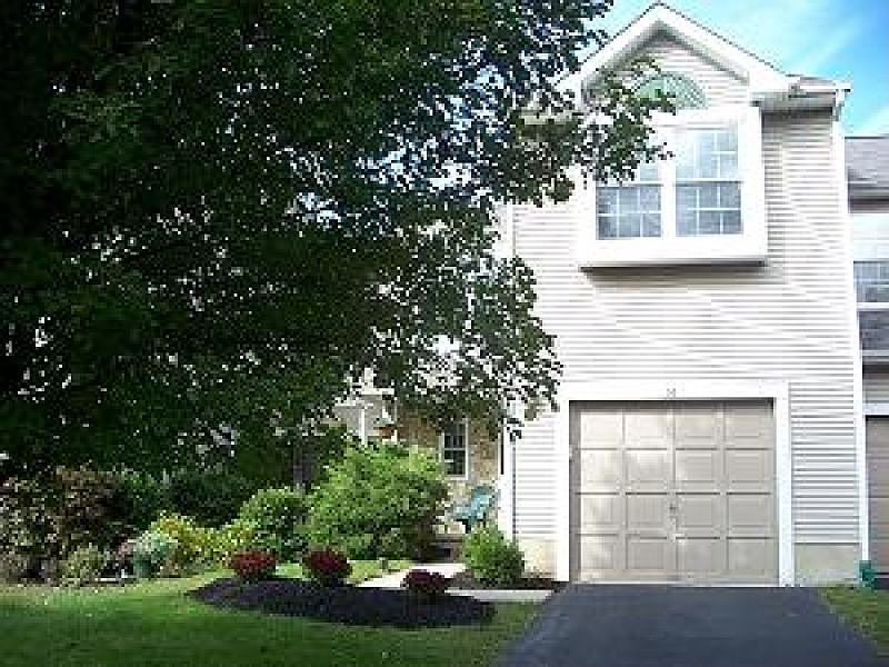1st image of 14 Tamarack Ct