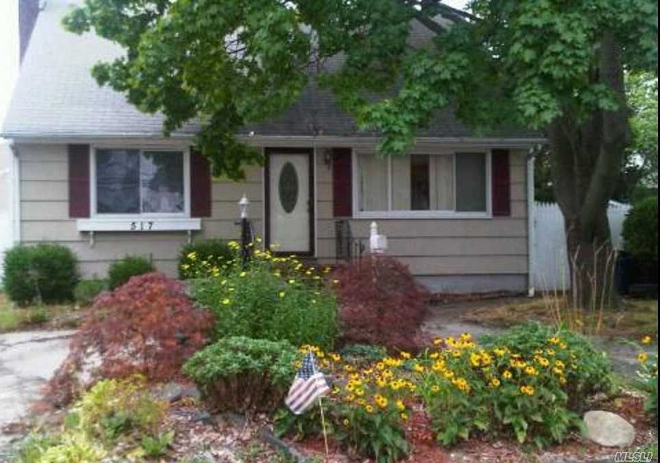 1st image of 517 Grand Blvd