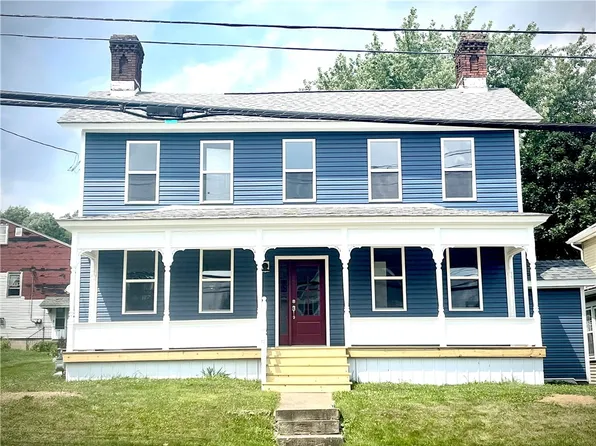 725 E Main St, Rural Valley, PA 16249