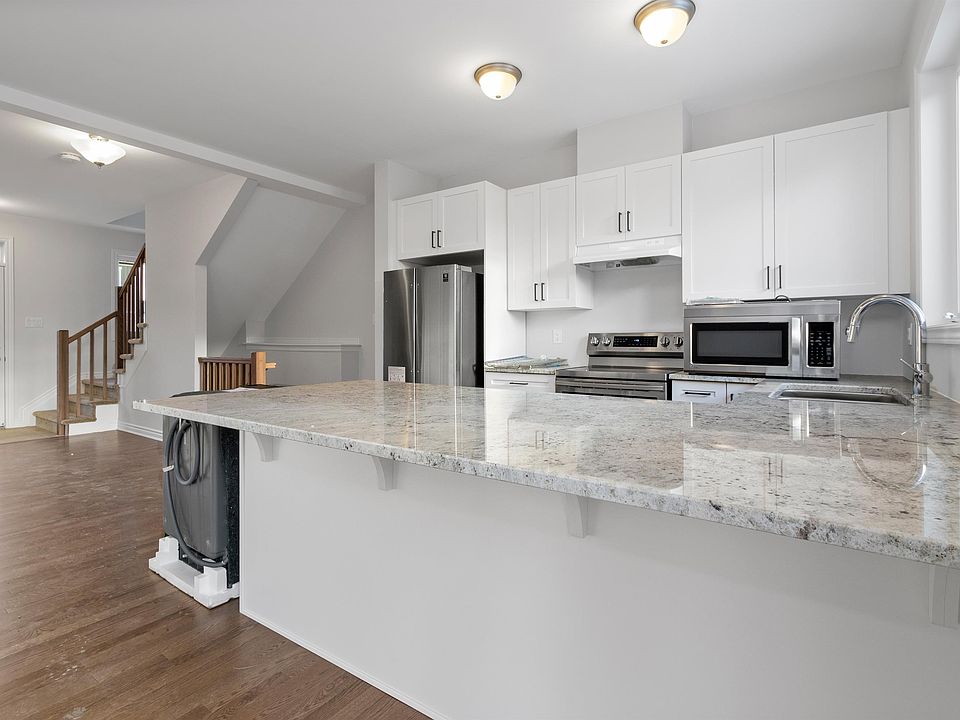 1st image of 144 Des Aubrais Cres #1