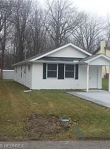 3rd image of 305 Buckeye Dr