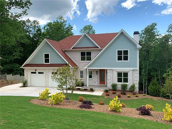2nd image of 2084 Riverwood Dr