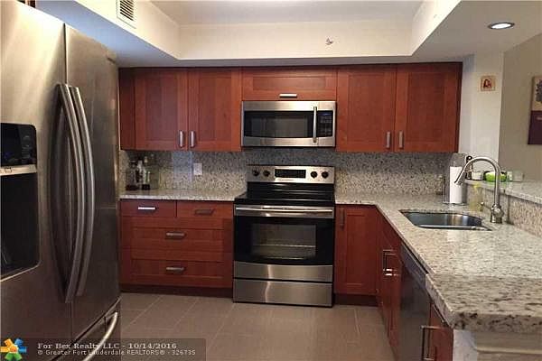 1st image of 170 SE 5th Ave APT 402