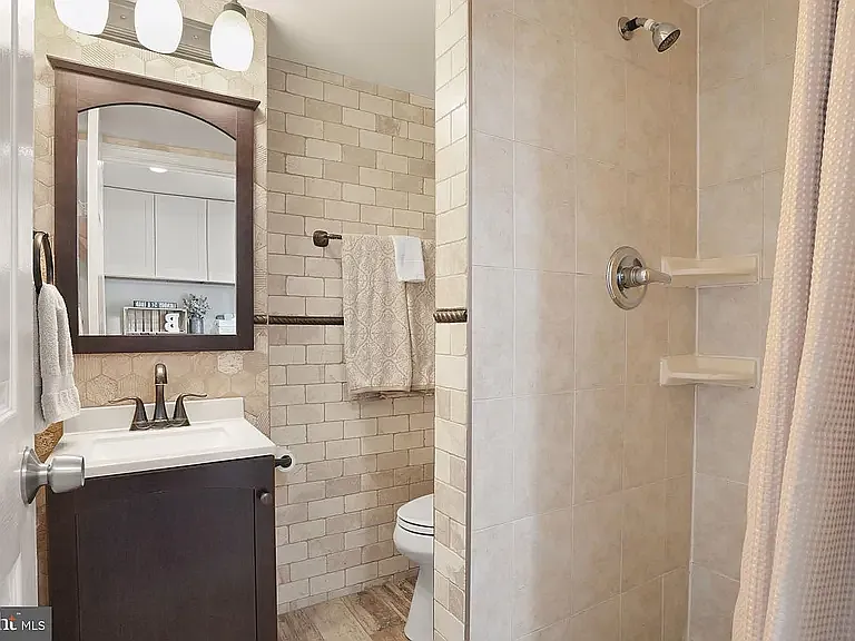 8282 Morning Dew Ct — Photo 47