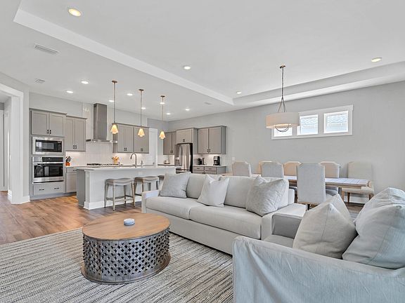 5th image of 117 River Rise Way
