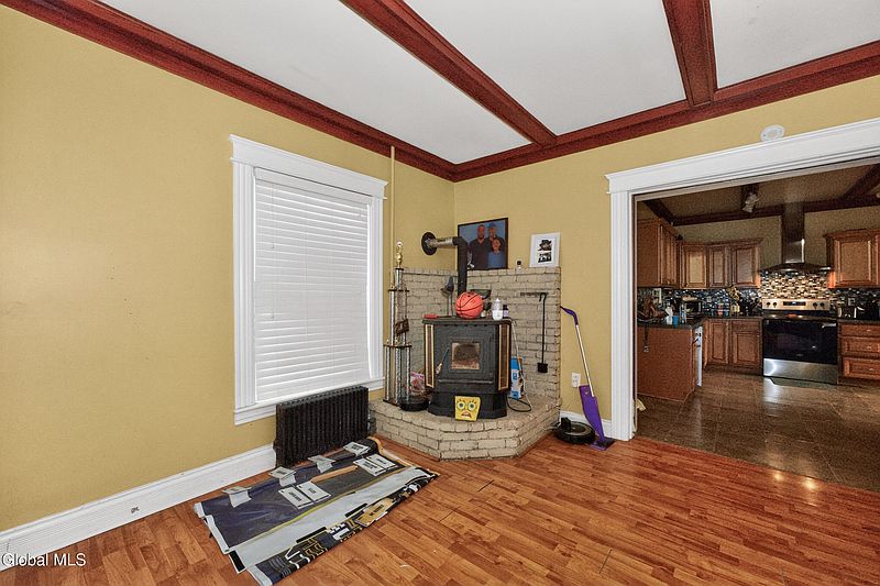9th image of 7 Broadview Terrace