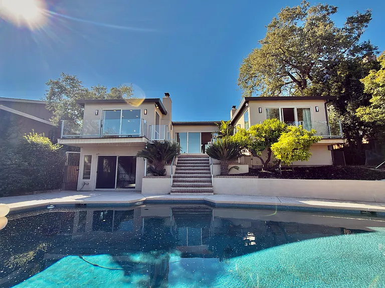 7800 Sierra Dr — Photo 1