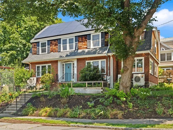 5 Mayflower Ter, Newton, MA 02461