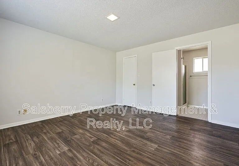 4913 Westlake Dr — Photo 13