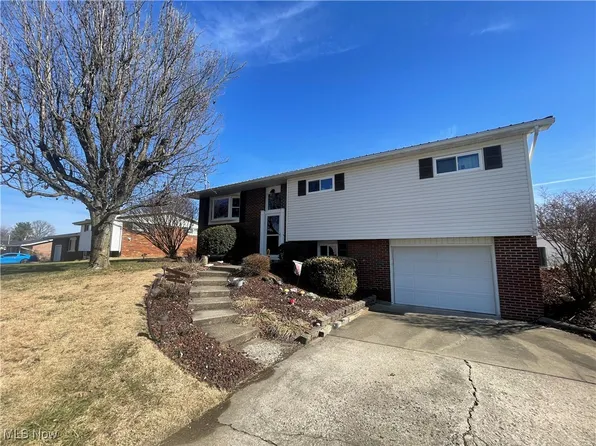 113 Oak Crest Dr, Washington, WV 26181