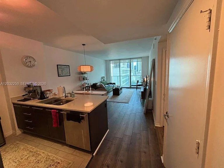 55 SE 6th St #1208 — Photo 7