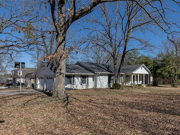 2nd image of 1933 E Bois De Arc Ln