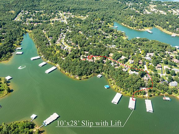 2nd image of 378 Lakefront Circle