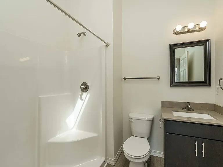 2713 E Evergreen Blvd #202 — Photo 13