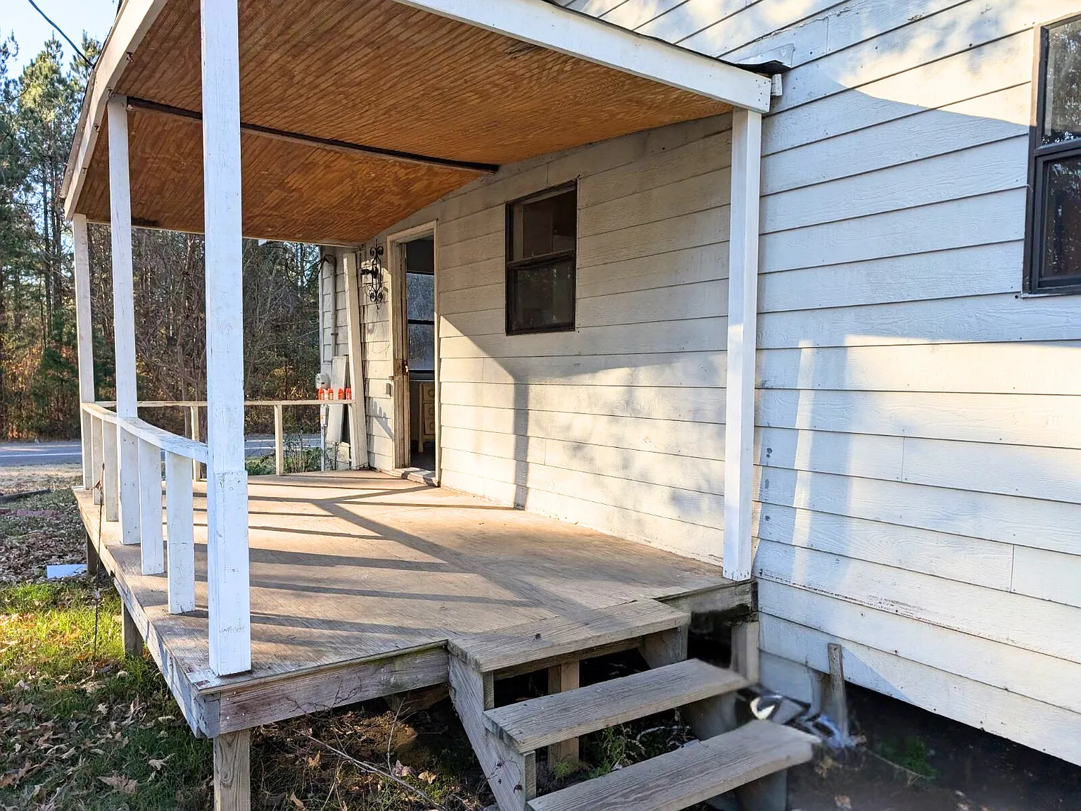 3 bed, 816 sqft, $550 — Photo 3