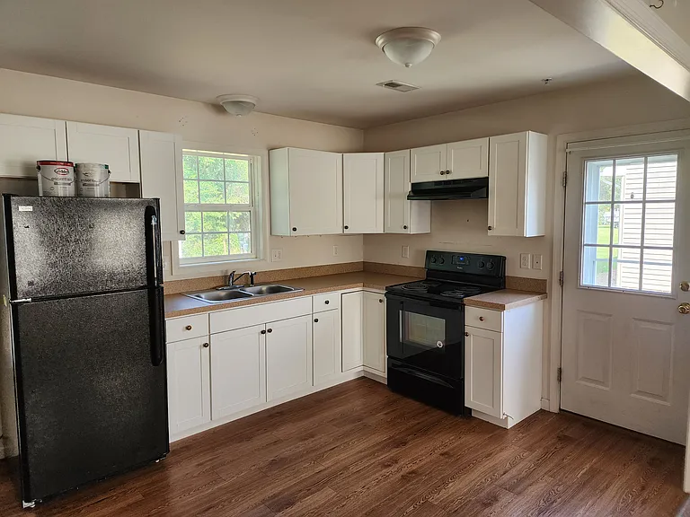 108 Old Railroad Rd — Photo 2