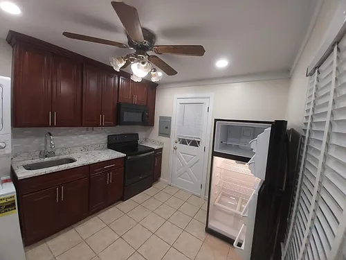 35 Academy Ln Photo 1