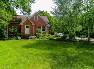 30480 Woodall Rd, Solon, OH 44139