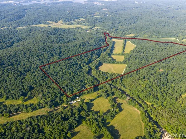 Witt Rd, Eldon, MO 65026