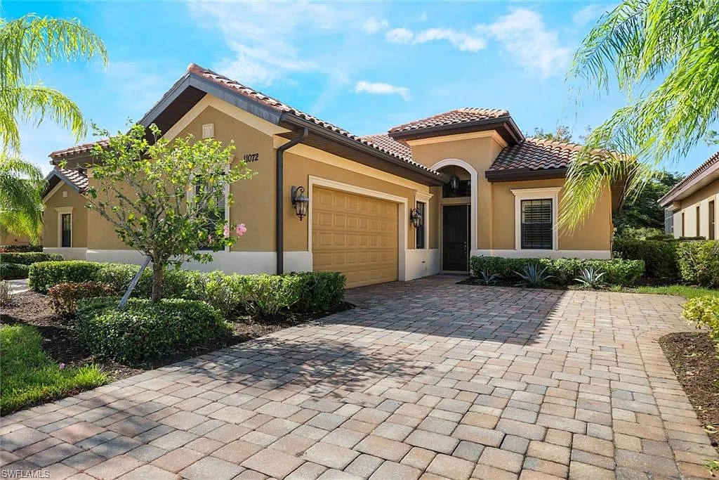 3 bed, 3.0 bath, 1875 sqft, $7,250 — Photo 1