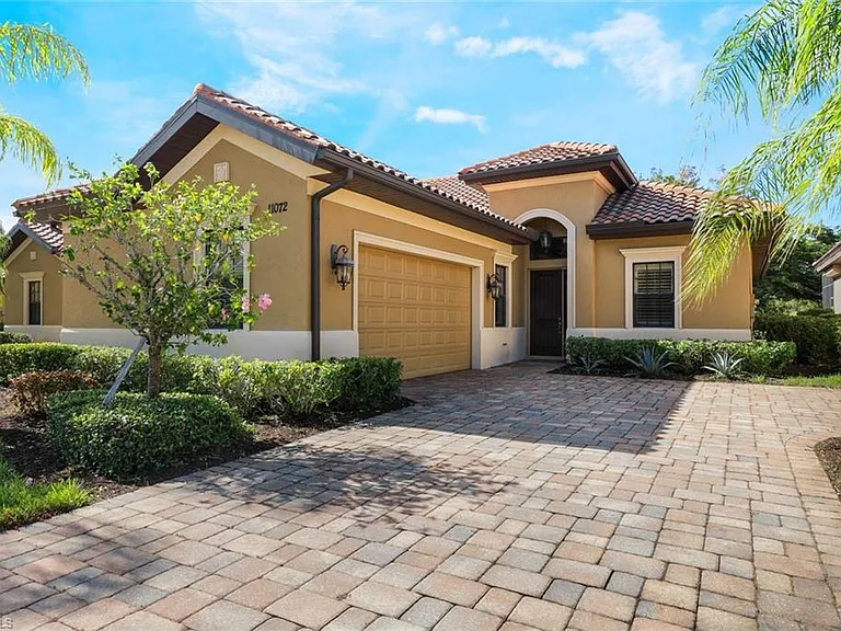 11072 Esteban Dr — Photo 1