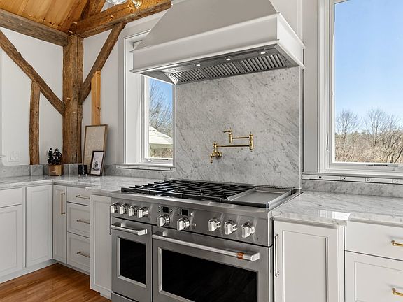 4th image of 24 Great Bay Road