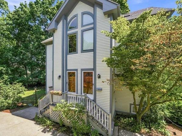 42 Lewis Ave #42, Arlington, MA 02474