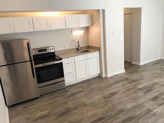 2nd image of 6010 N Winthrop Ave #G2