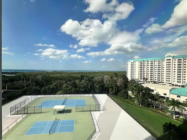 5601 Turtle Bay Dr #602 — Photo 11