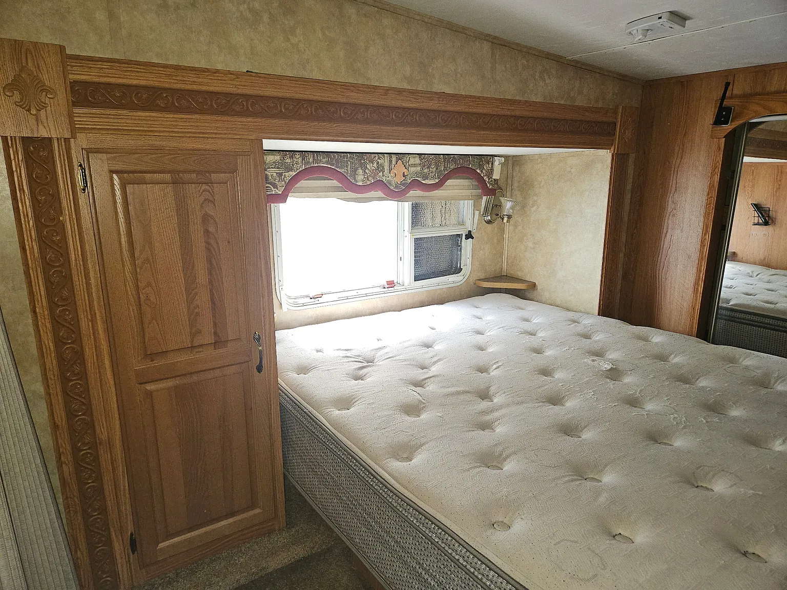 1 bed, 896 sqft, $1,000 — Photo 4