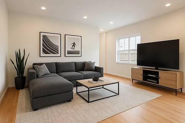 39 Middle St #1 — Photo 20