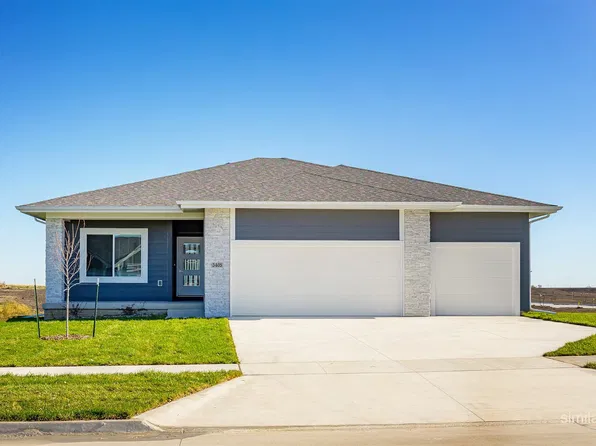 16601 Deerview Dr, Ankeny, IA 50021