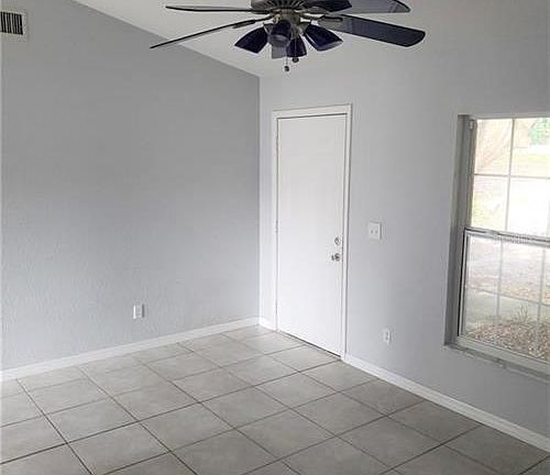 3rd image of 520 Shady Nook Dr