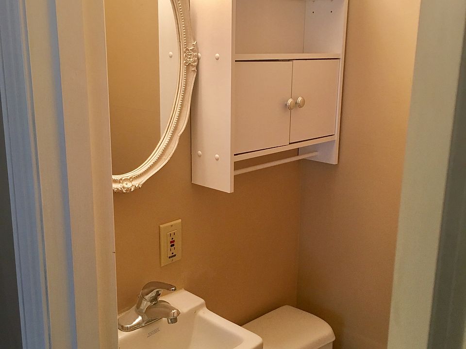 1st image of 483 Clarice Dr
