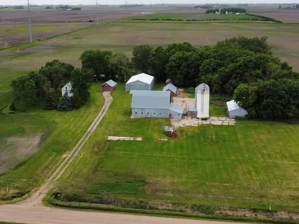 19397 Read Ave, Worthington, MN 56187