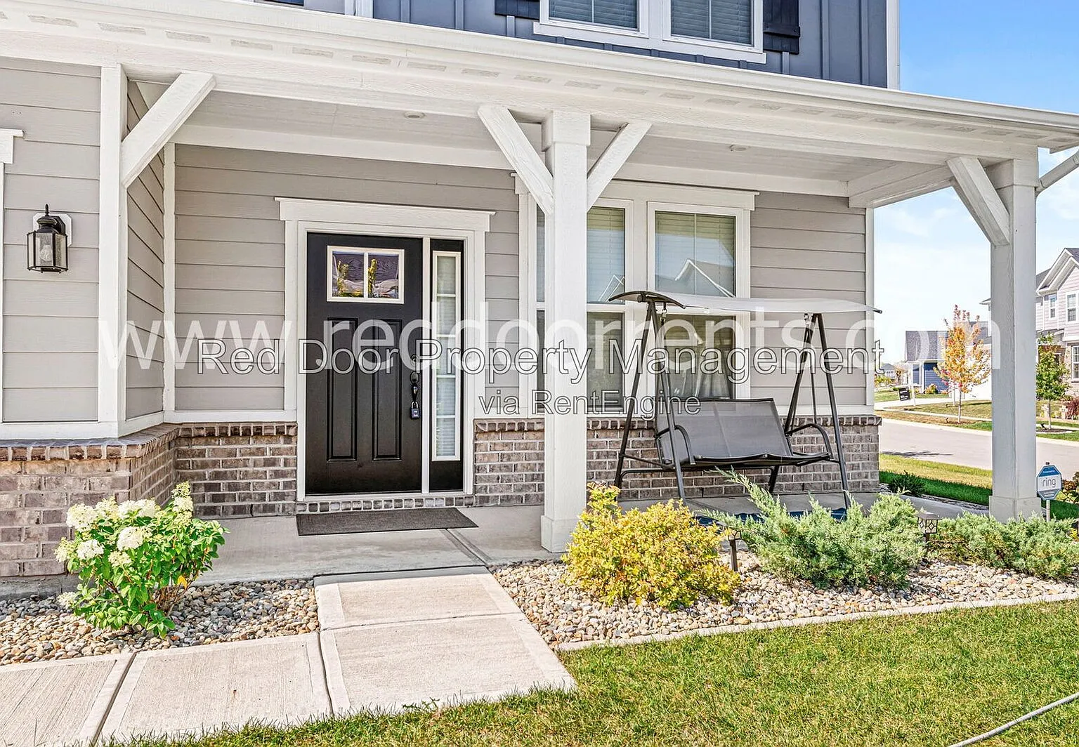 5 bed, 3.0 bath, 3108 sqft, $2,790 — Photo 2