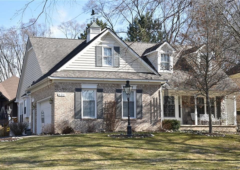 1st image of 131 River Dr