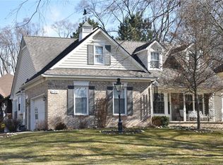 131 River Dr, Milford, MI