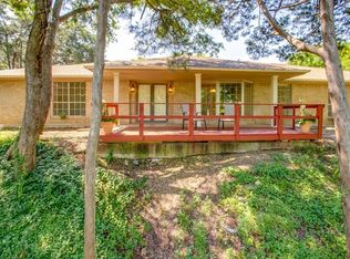 430 Ten Mile Dr, Desoto, TX 75115