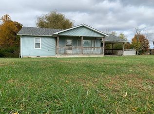 944 Plateau Rd, Crossville, TN 38571