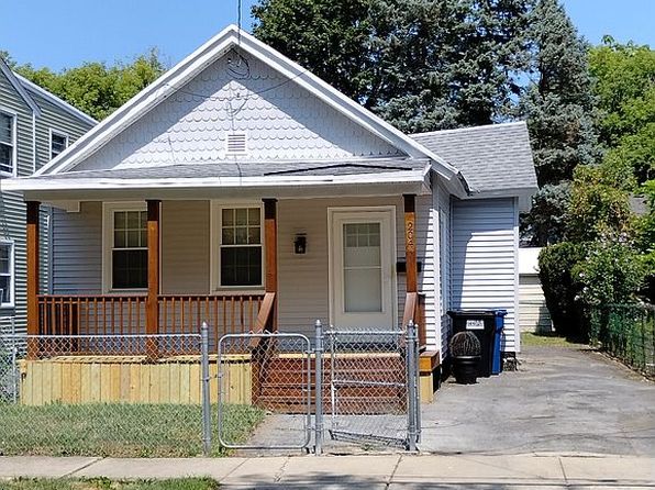 204 Davis St