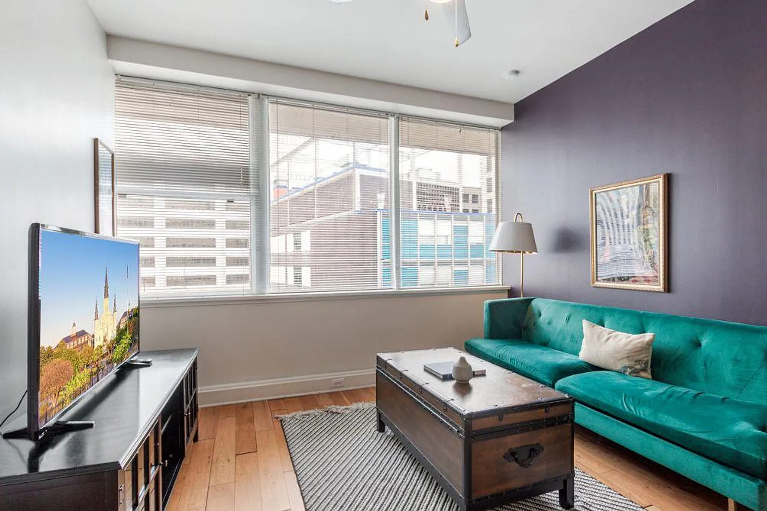 1 bed, 1.0 bath, 430 sqft, $3,951 — Photo 4