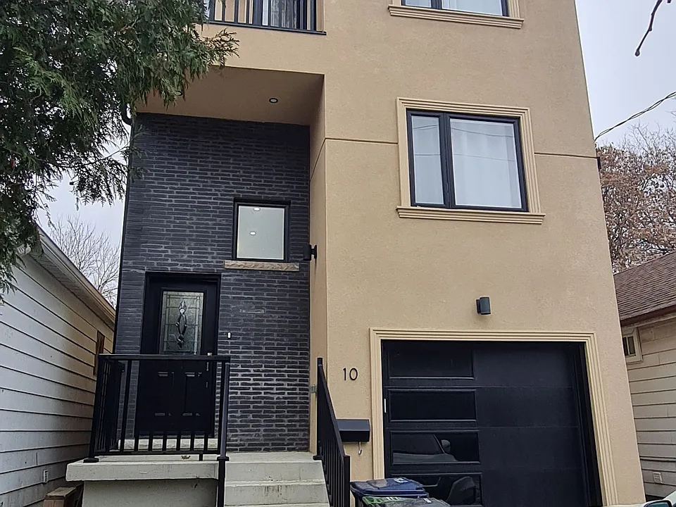 10 Emmott Ave #A