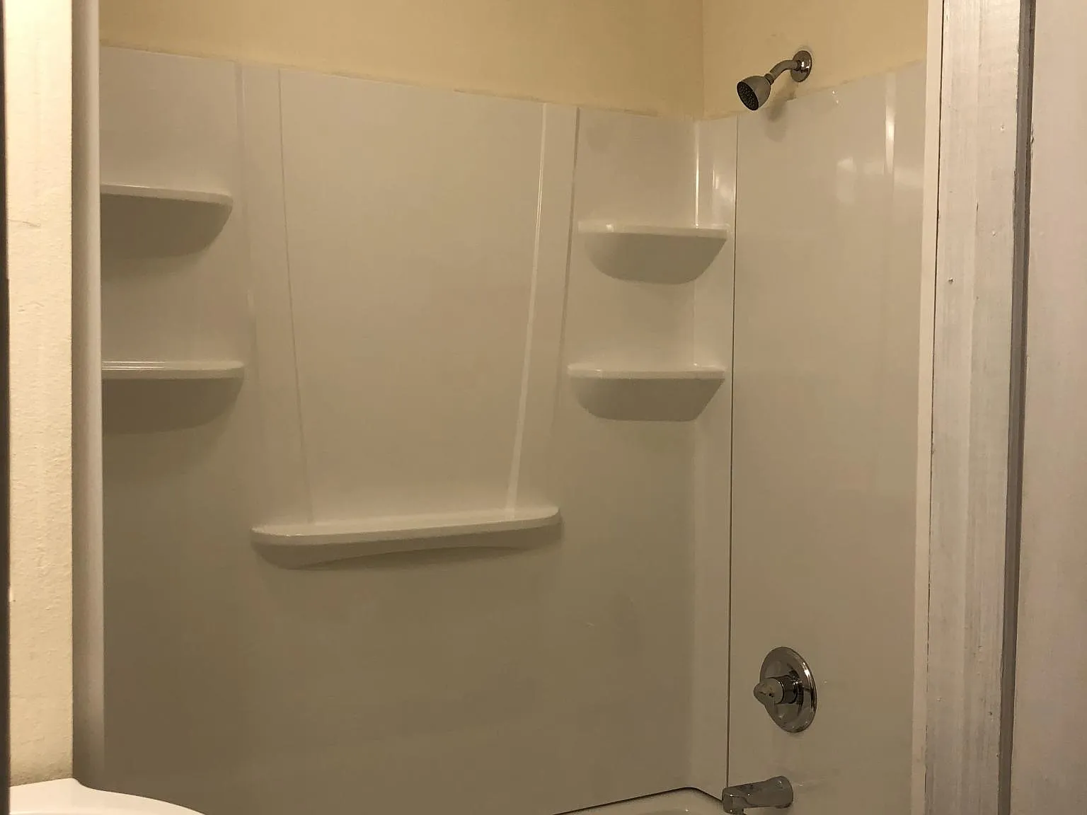 2 bed, 680 sqft, $1,200 — Photo 2