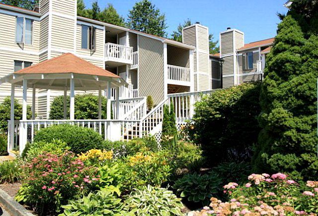 1st image of 176 Royal Oaks Dr Unit 122