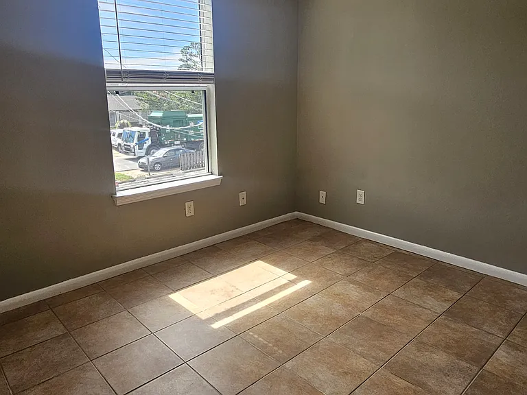 1275 Redwood Ln #B — Photo 14
