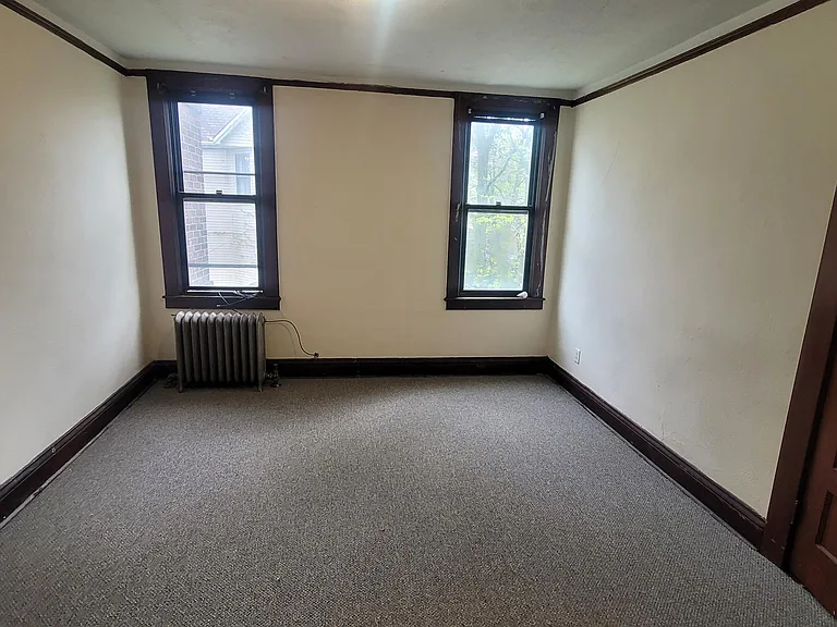 725 Sherwood Ave #1 — Photo 3