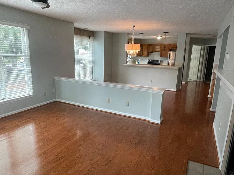Empty view of Unit (2)