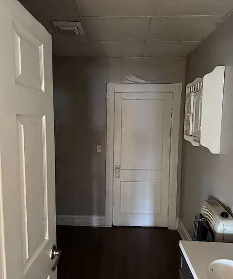 854 Washington Ave #1 — Photo 2